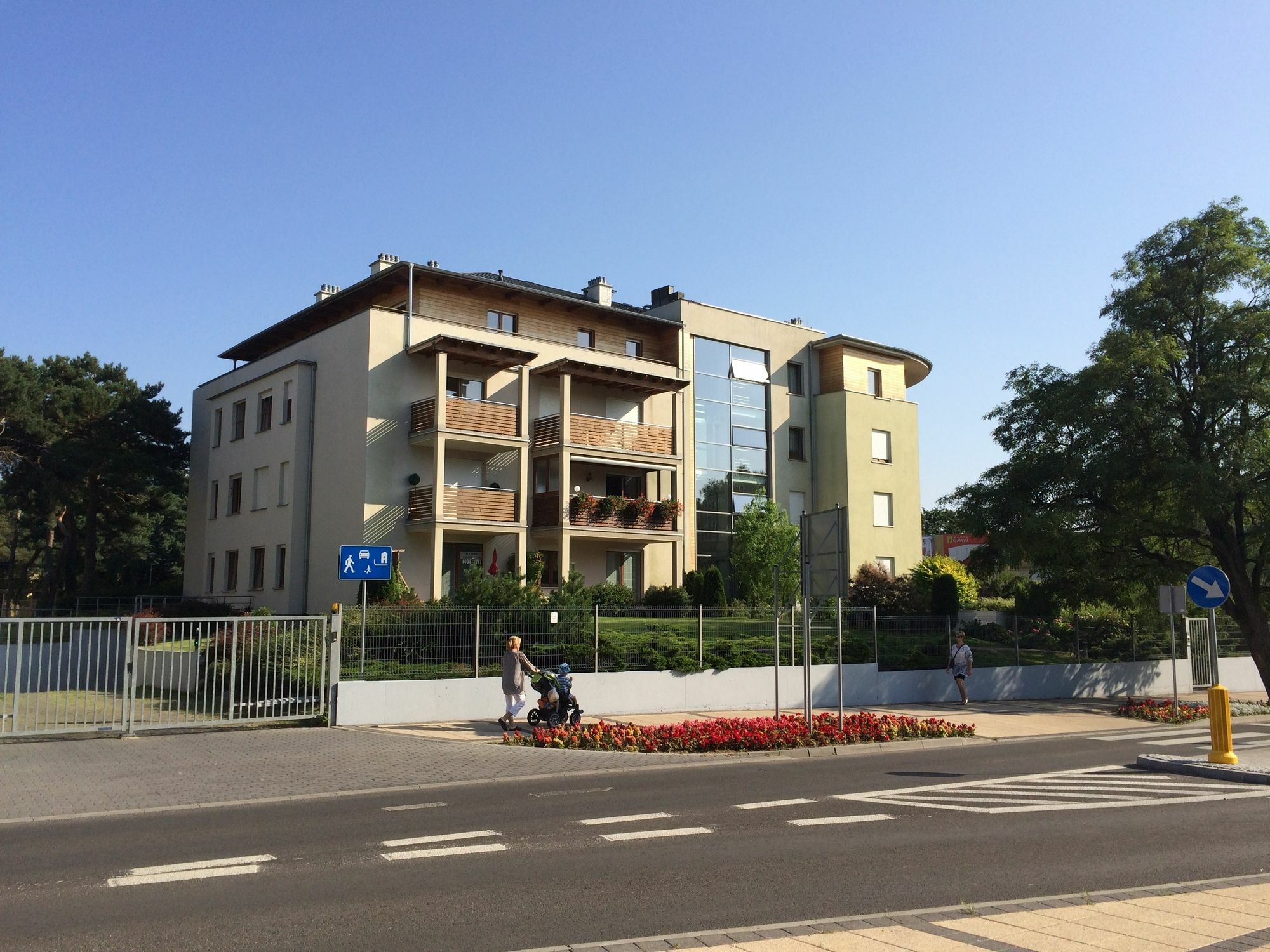 Apartament Pod Sosnami Ustka Exterior photo